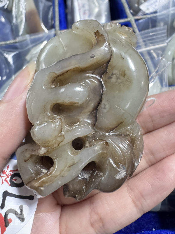 清 玉雕莲荷纹水呈 - 图12